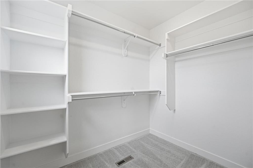 808 Glenn Circle Property Photo 16