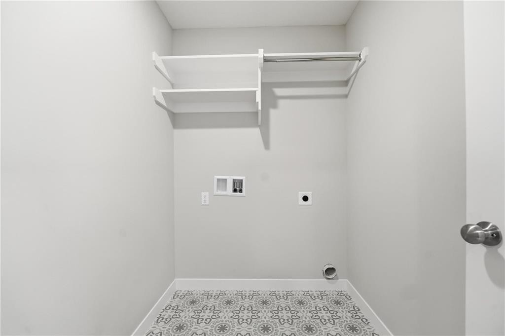 808 Glenn Circle Property Photo 18