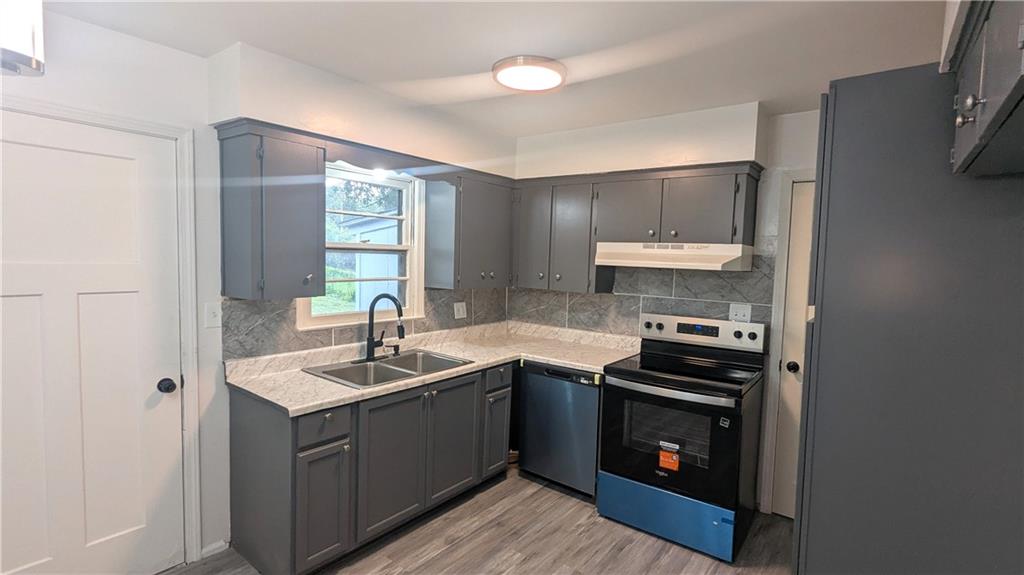 4002 S Hocker Avenue Property Photo 14