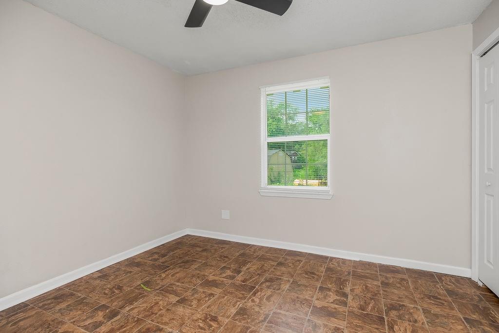 2922 S 9th Terrace Property Photo 13