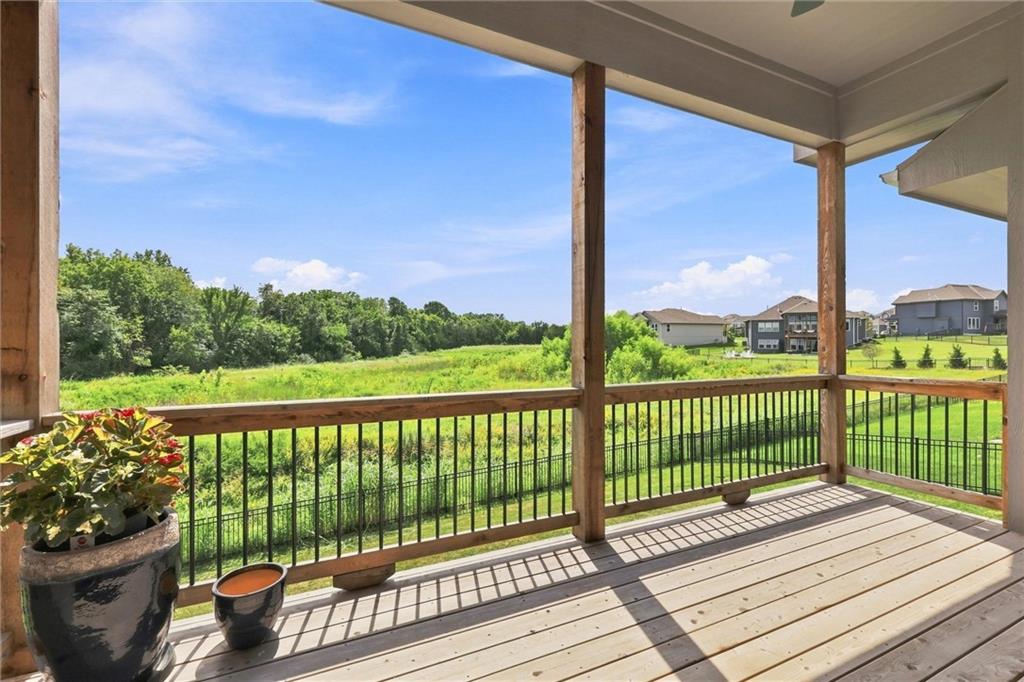 19367 W 114th Terrace Property Photo 37
