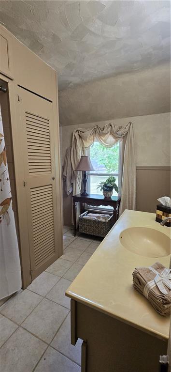 109 N Western N/a Property Photo 26