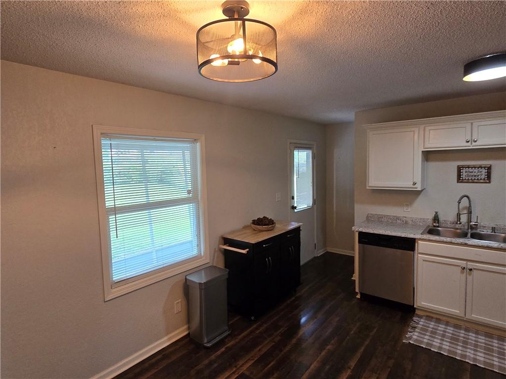 317 N Cochise Drive Property Photo 5
