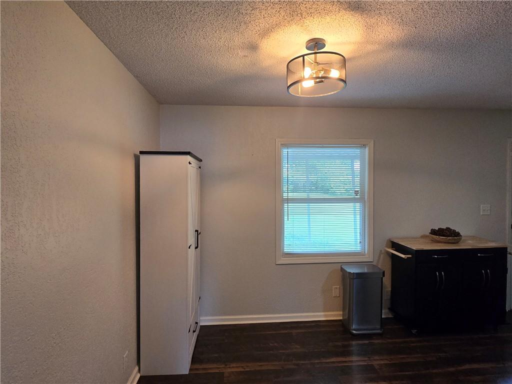 317 N Cochise Drive Property Photo 6