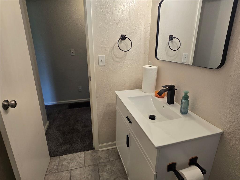 317 N Cochise Drive Property Photo 8