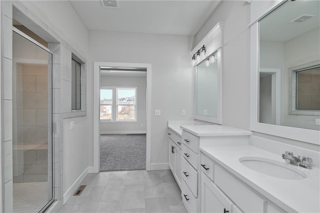 2394 W Wabash Street Property Photo 22