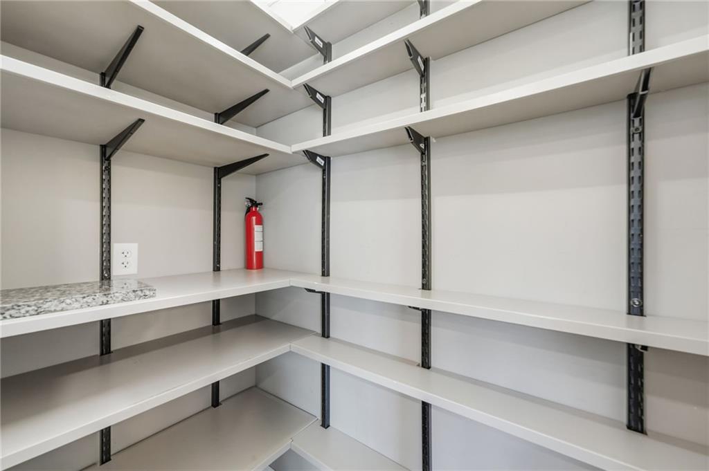 107 E Laredo Trail Property Photo 17