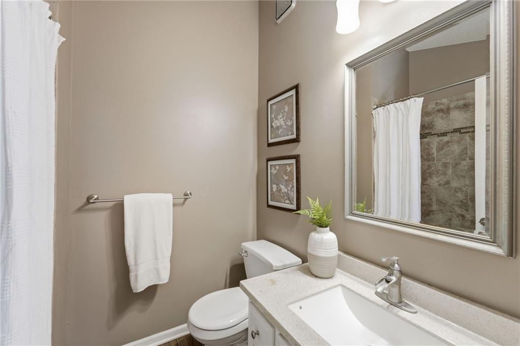 107 E Laredo Trail Property Photo 21