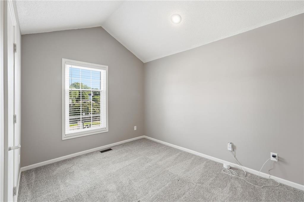 107 E Laredo Trail Property Photo 26