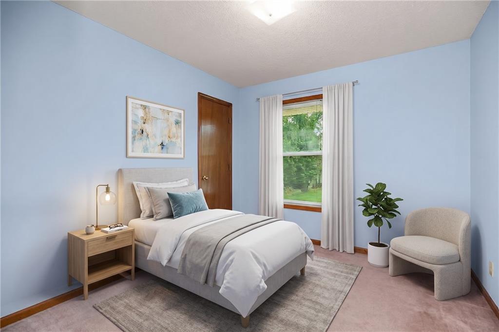 449 Hithergreen Drive Property Photo 10