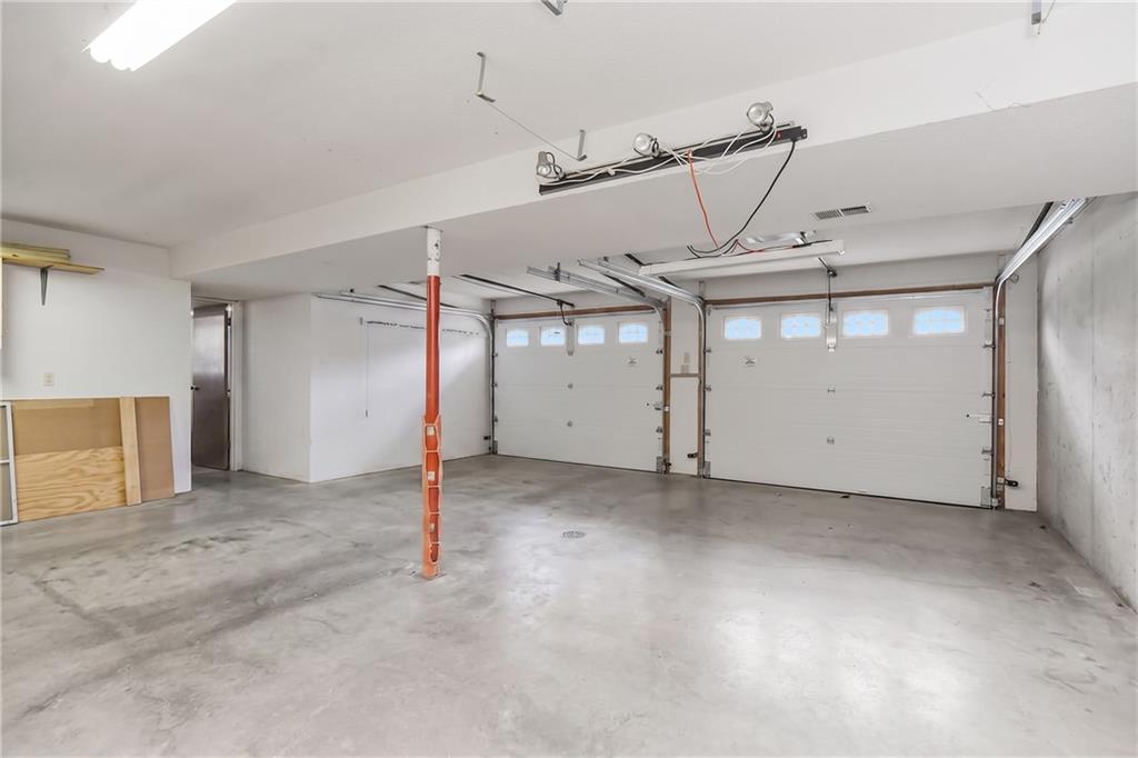 449 Hithergreen Drive Property Photo 15