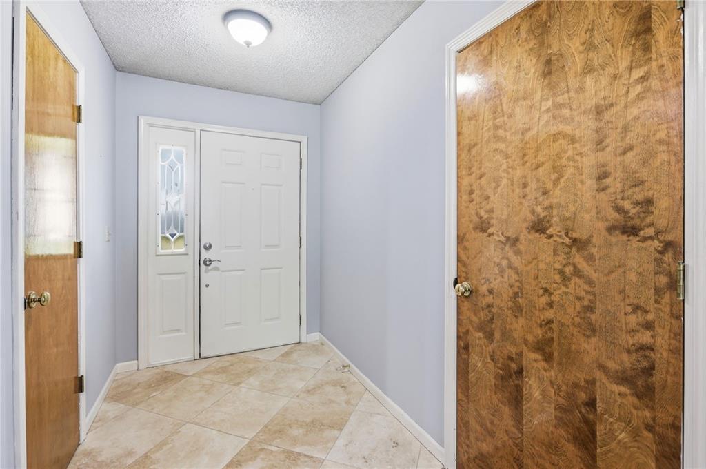 15295 Newton Drive Property Photo 5