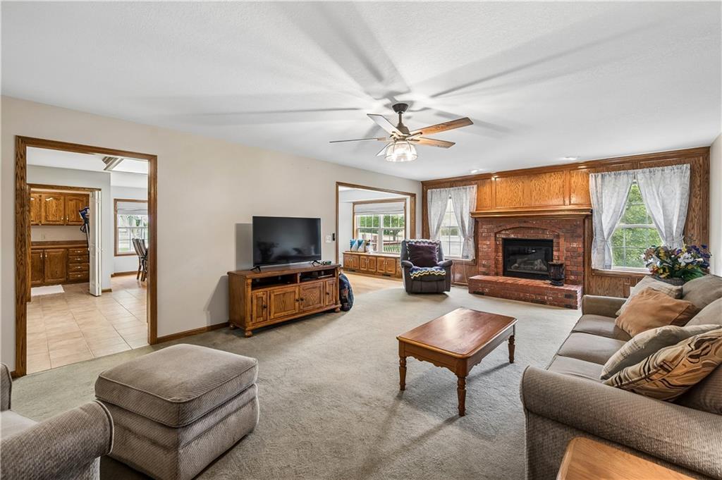 1707 Lynn Road Property Photo 7