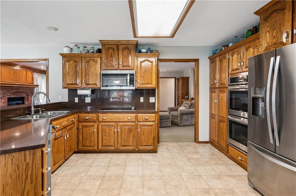 1707 Lynn Road Property Photo 9