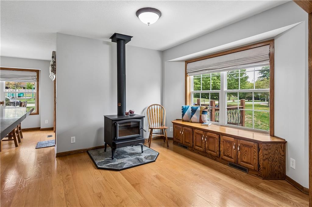 1707 Lynn Road Property Photo 11