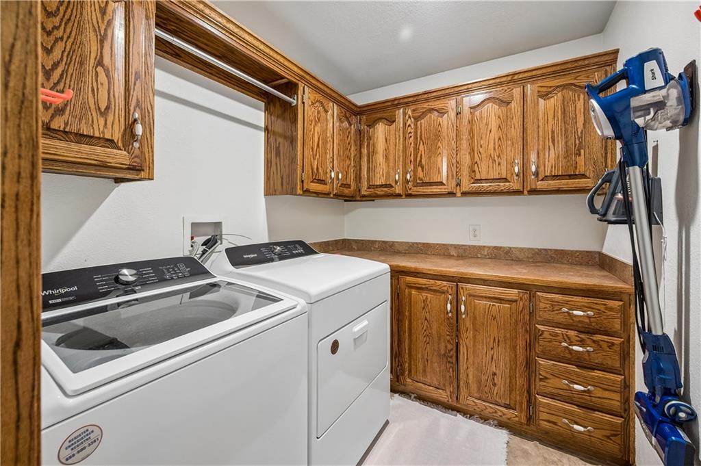 1707 Lynn Road Property Photo 13