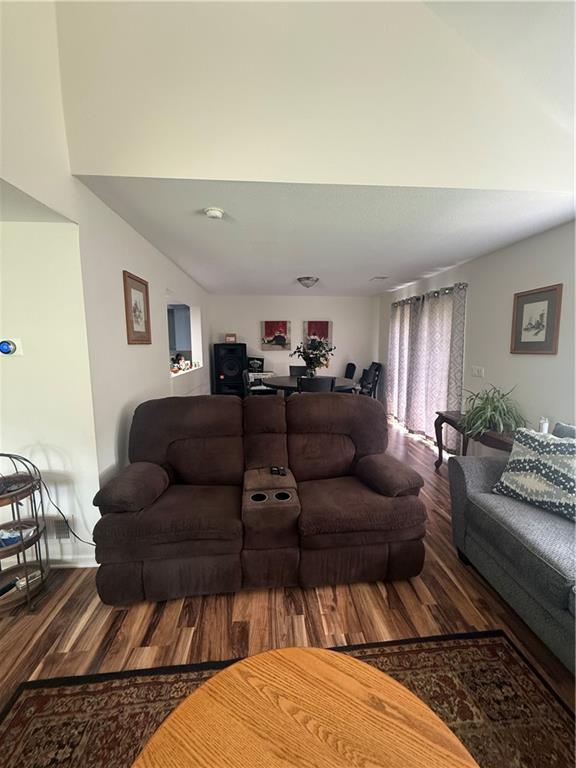 625 E Spring Avenue Property Photo 2