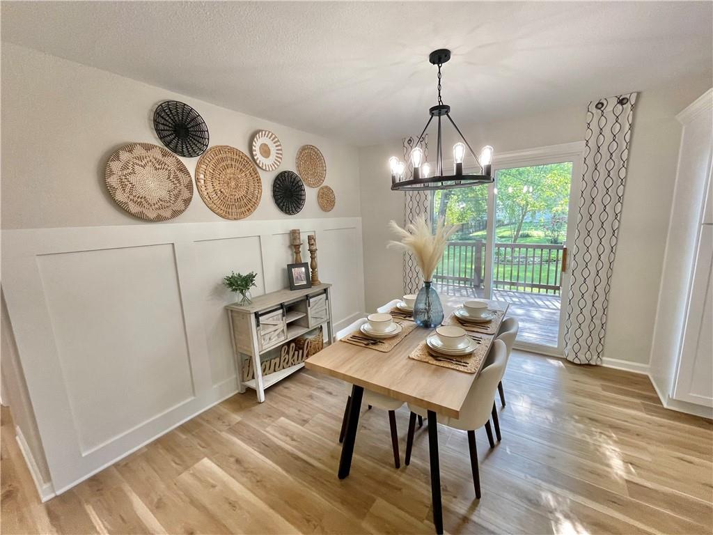 2512 Queen Ridge Drive Property Photo 10