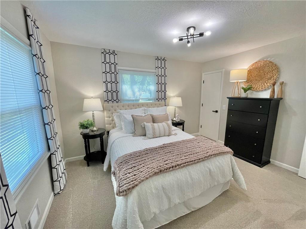 2512 Queen Ridge Drive Property Photo 13