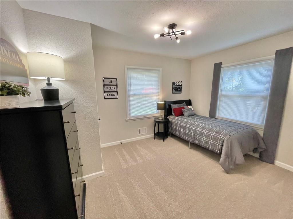 2512 Queen Ridge Drive Property Photo 17