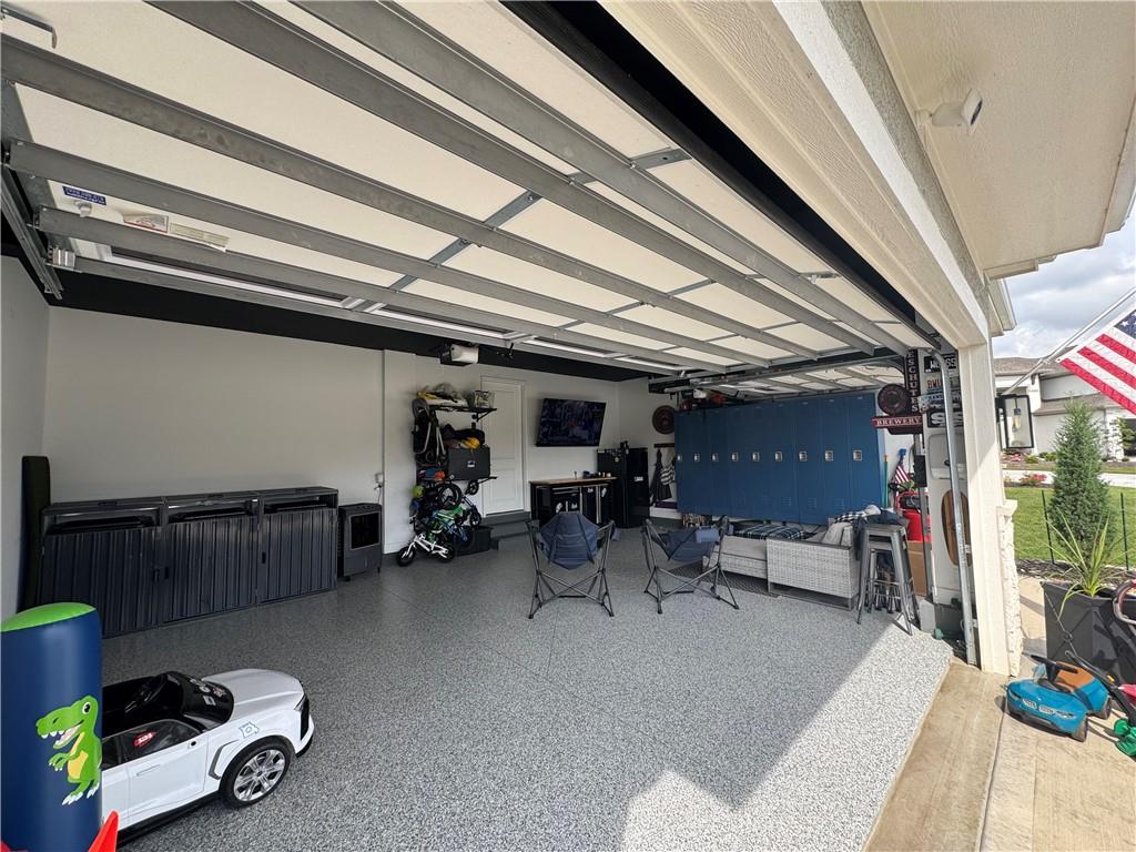 15597 W 168th Place Property Photo 33