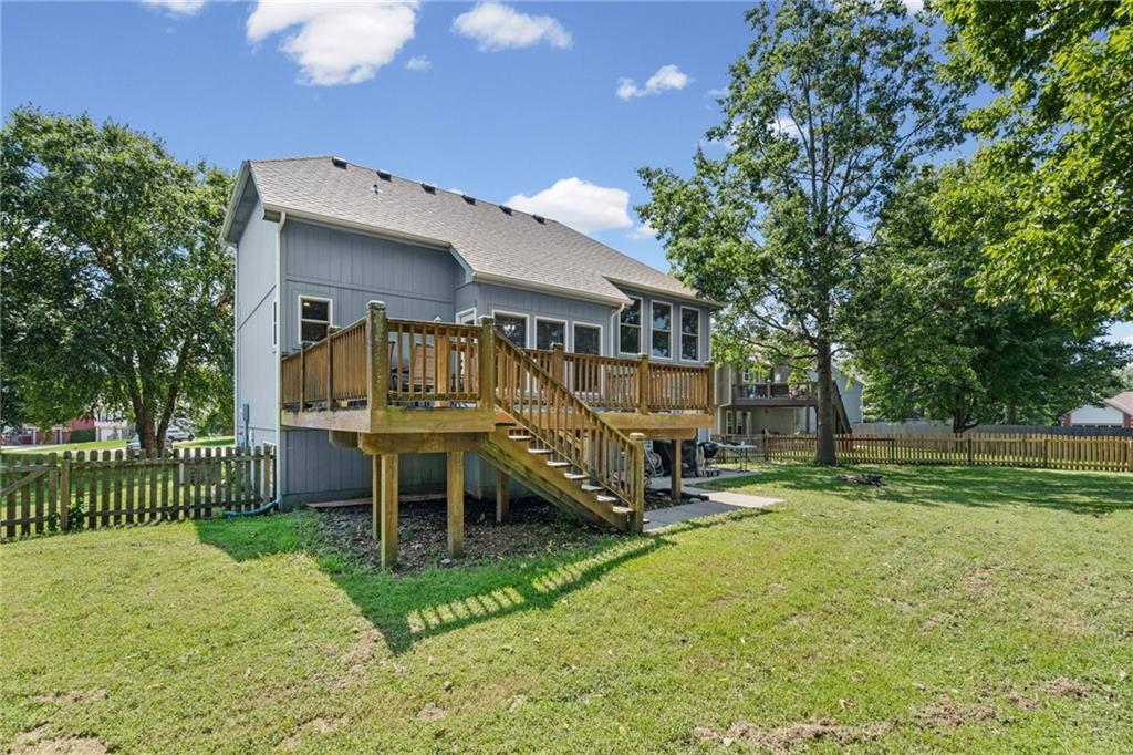 2512 Ne Horseshoe Drive Property Photo 37