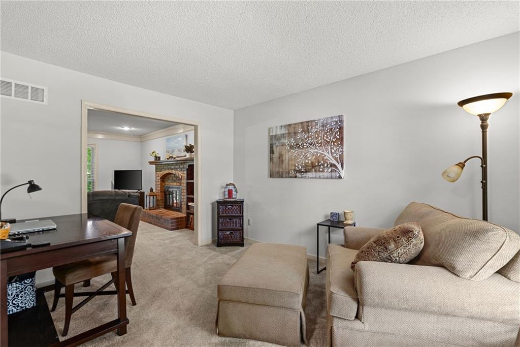 13608 W 68th Street Property Photo 6