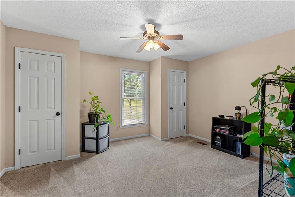13608 W 68th Street Property Photo 25