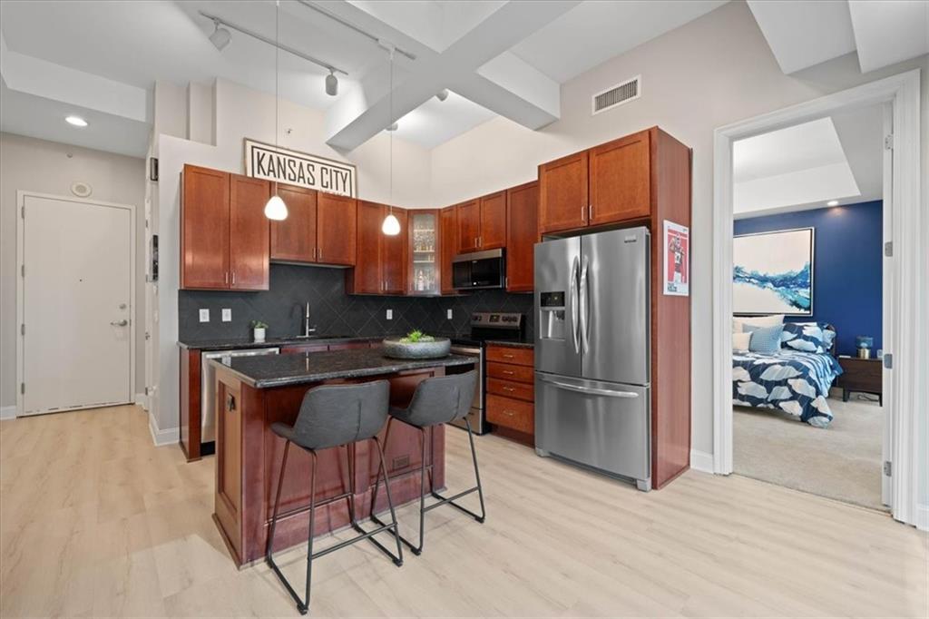 1101 Walnut Street Property Photo 6