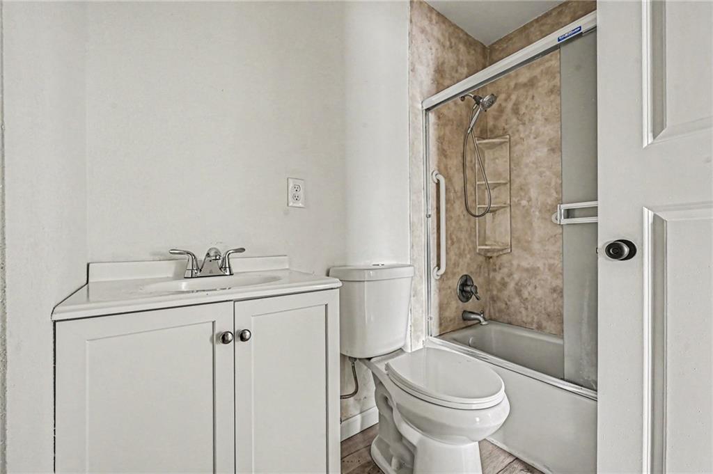 6111 E 108th Terrace Property Photo 15