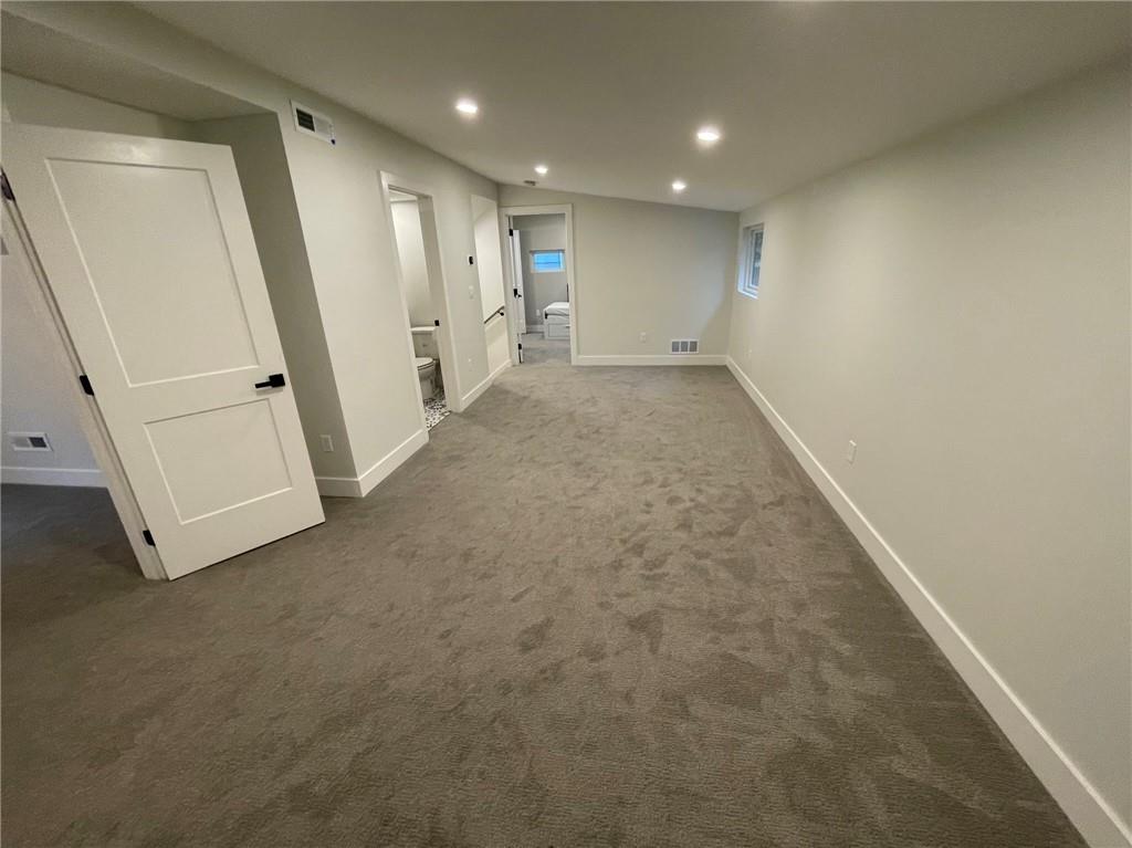 2905 W 73rd Street Property Photo 6