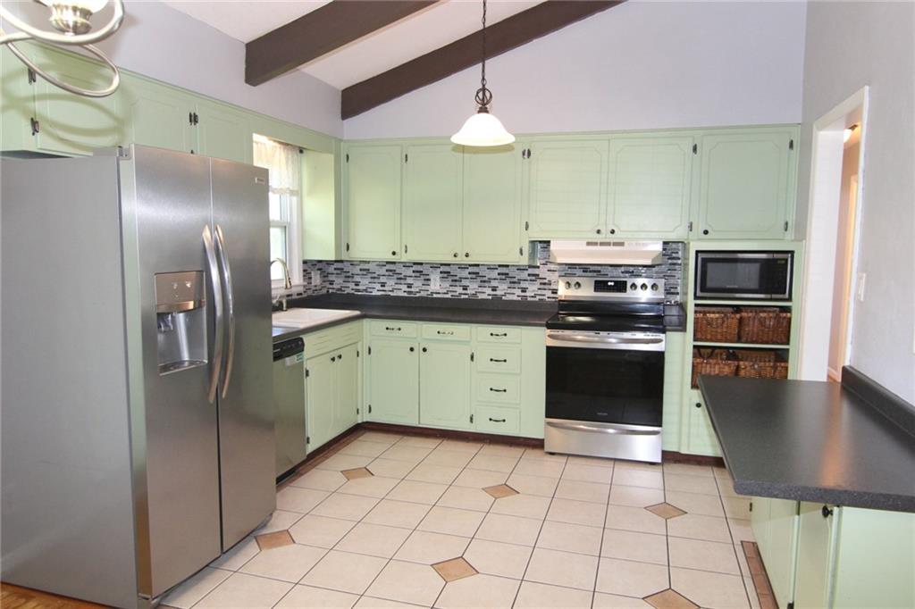 7104 Melrose Lane Property Photo 6