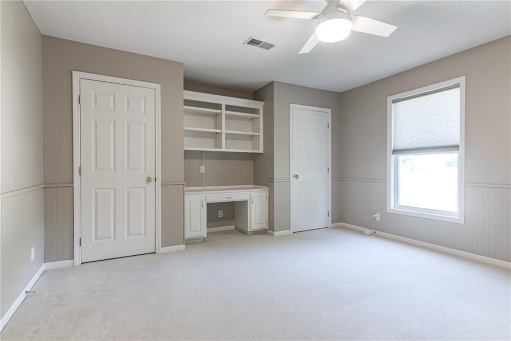 16509 W 80th Terrace Property Photo 37