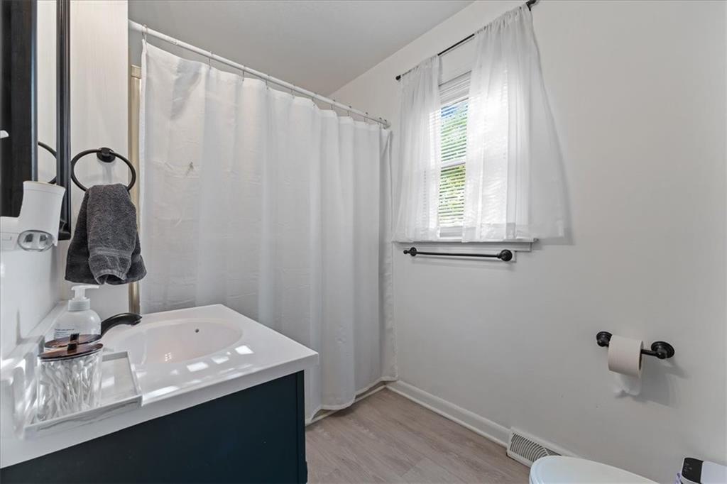 5729 Parallel Parkway Property Photo 19