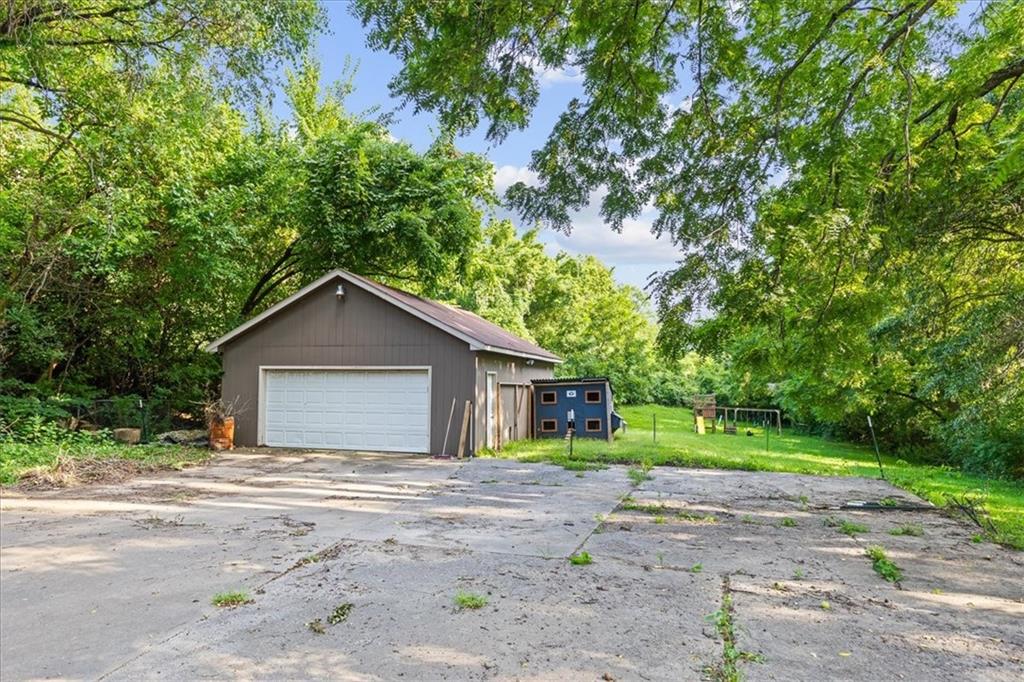 5729 Parallel Parkway Property Photo 26