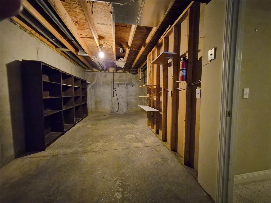 4904 Kelsey Court Property Photo 5