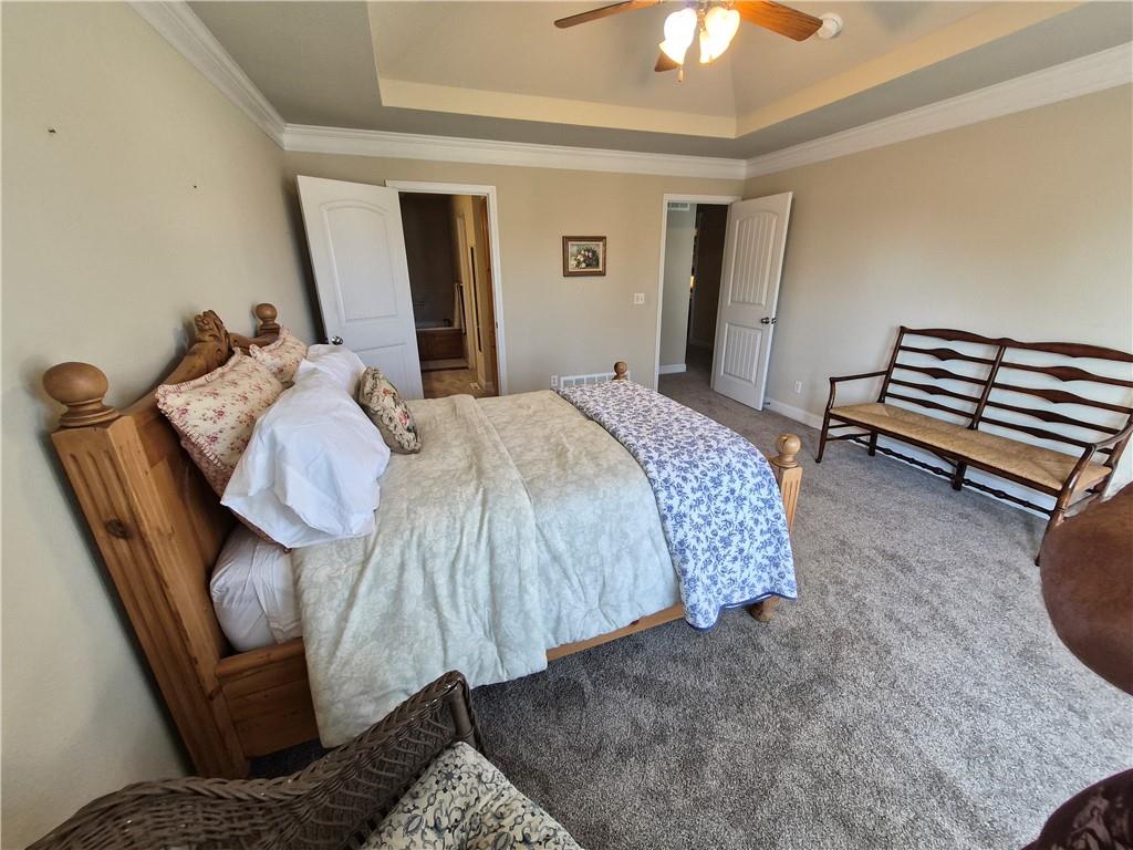 4904 Kelsey Court Property Photo 7