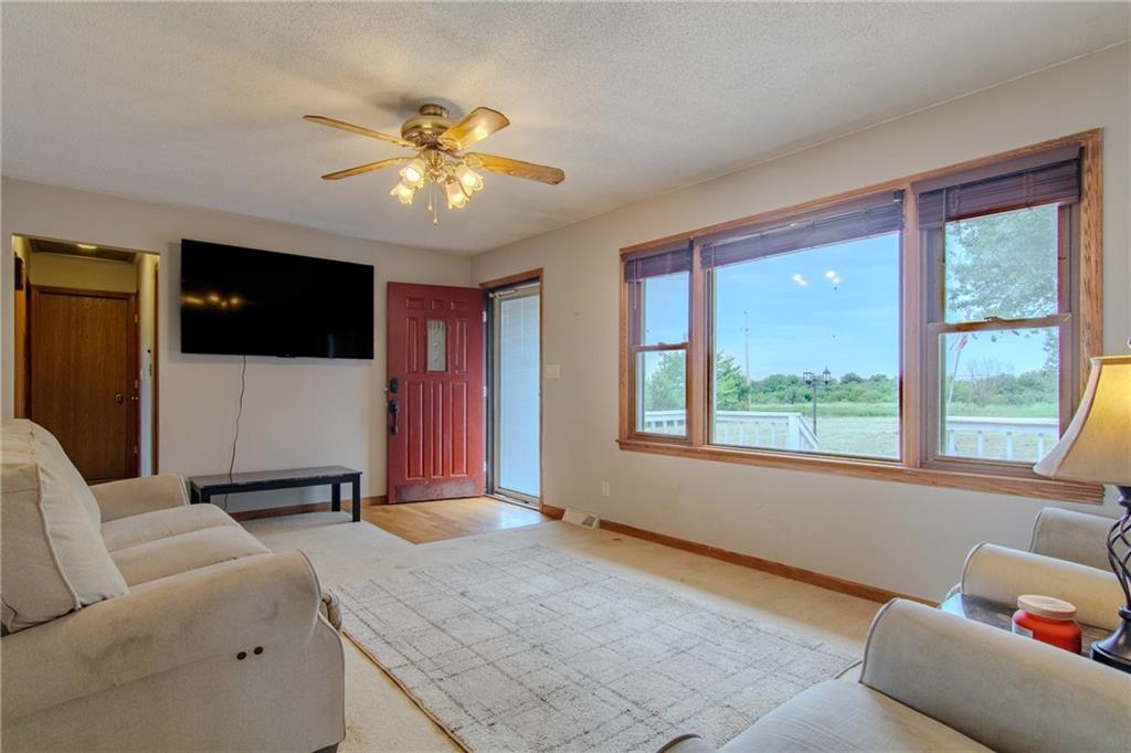 561 Se 13 Highway Property Photo 6