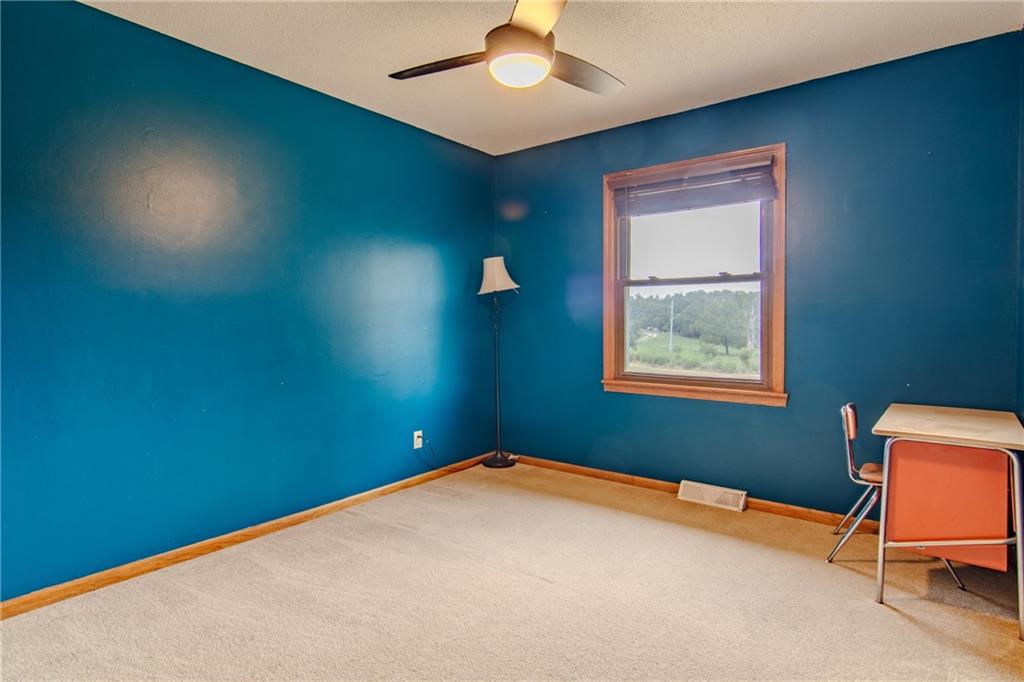 561 Se 13 Highway Property Photo 13