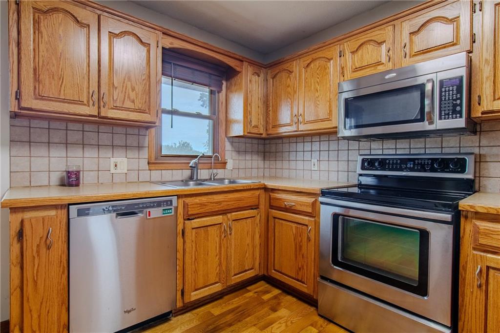 561 Se 13 Highway Property Photo 17