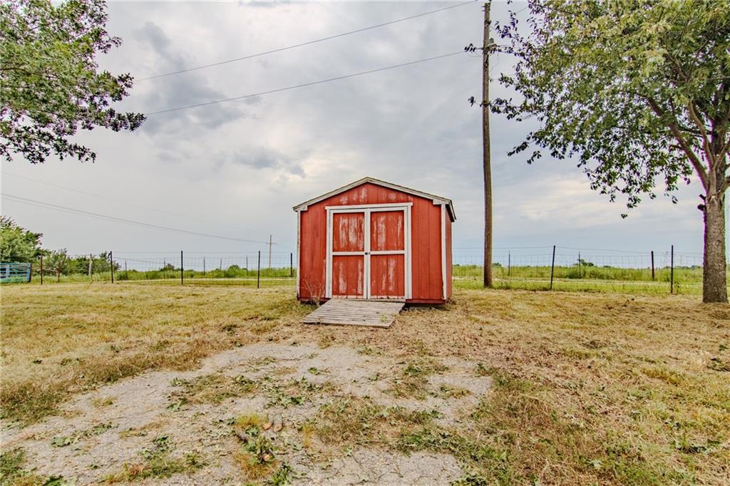 561 Se 13 Highway Property Photo 45