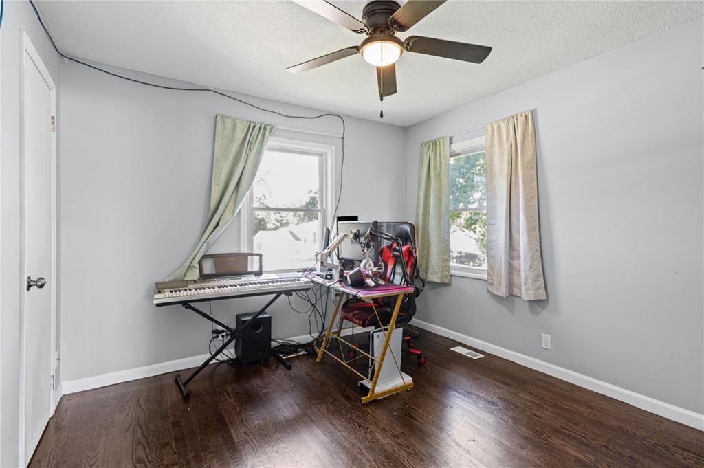 914 N Arrowhead Drive Property Photo 15