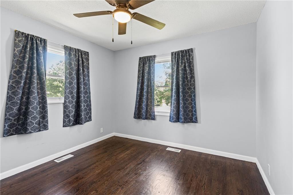 914 N Arrowhead Drive Property Photo 18