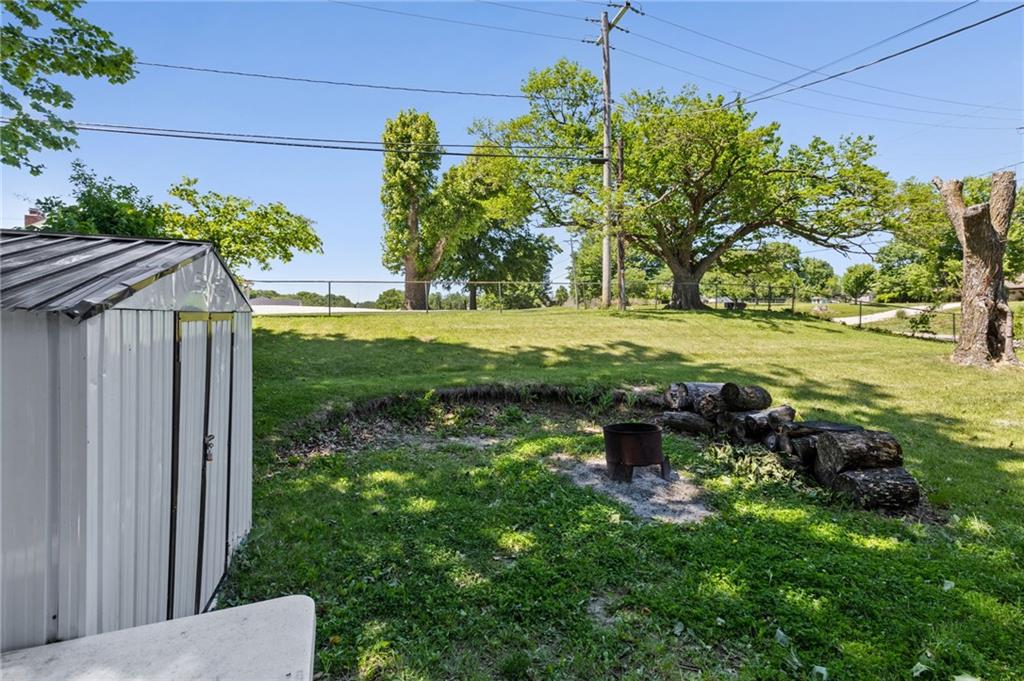 914 N Arrowhead Drive Property Photo 31