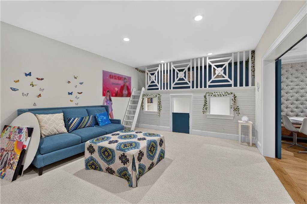 6010 Windsor Drive Property Photo 44