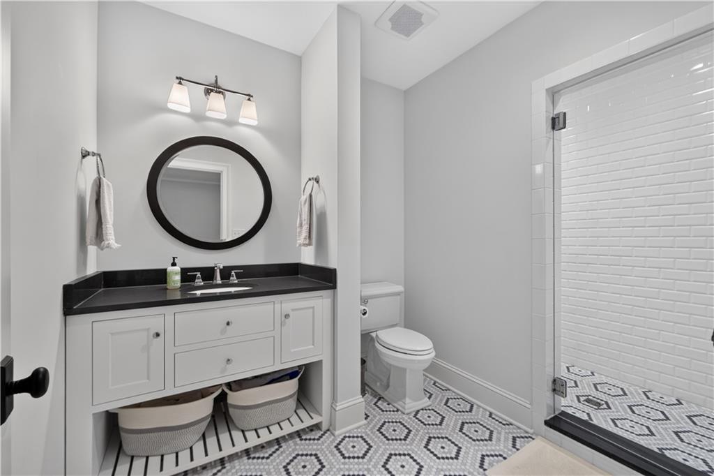6010 Windsor Drive Property Photo 49
