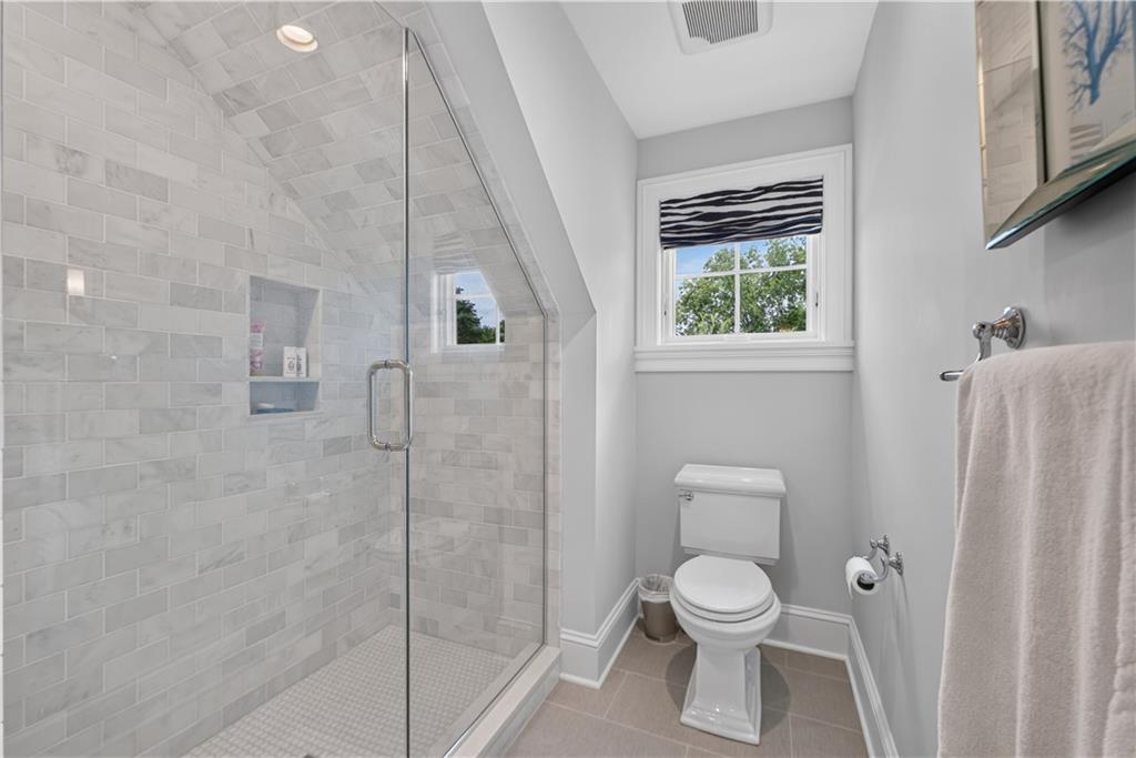 6010 Windsor Drive Property Photo 77