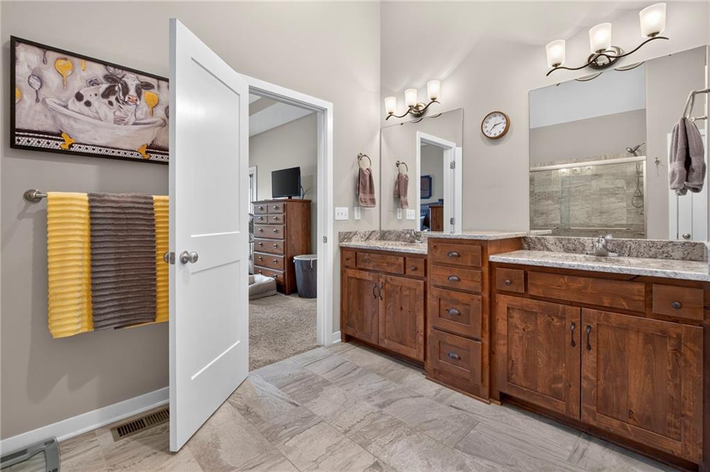 102 Dorchester Drive Property Photo 22