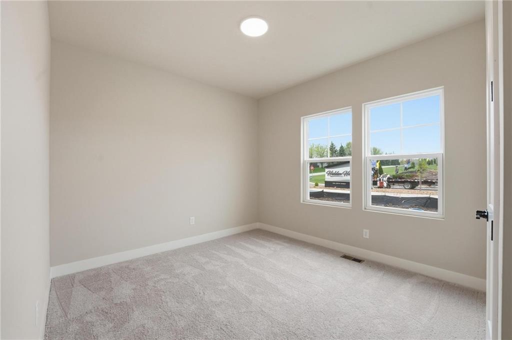 20635 Skyview Lane Property Photo 4