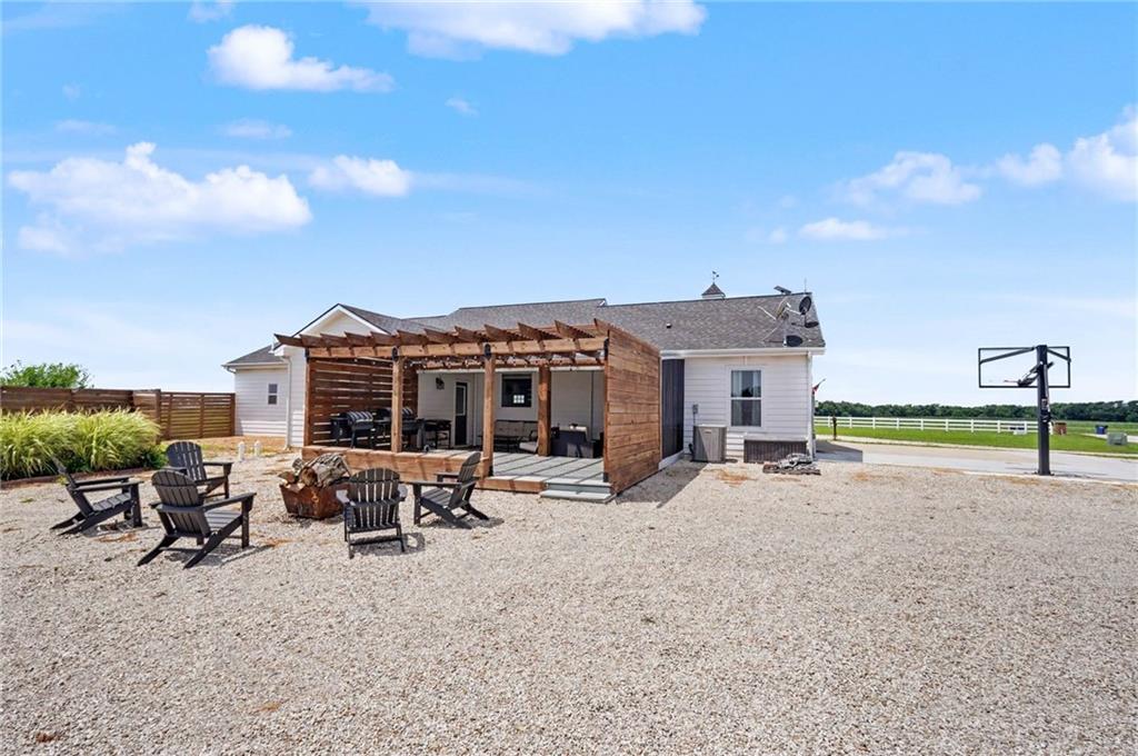 676 E 1375 Road Property Photo 37